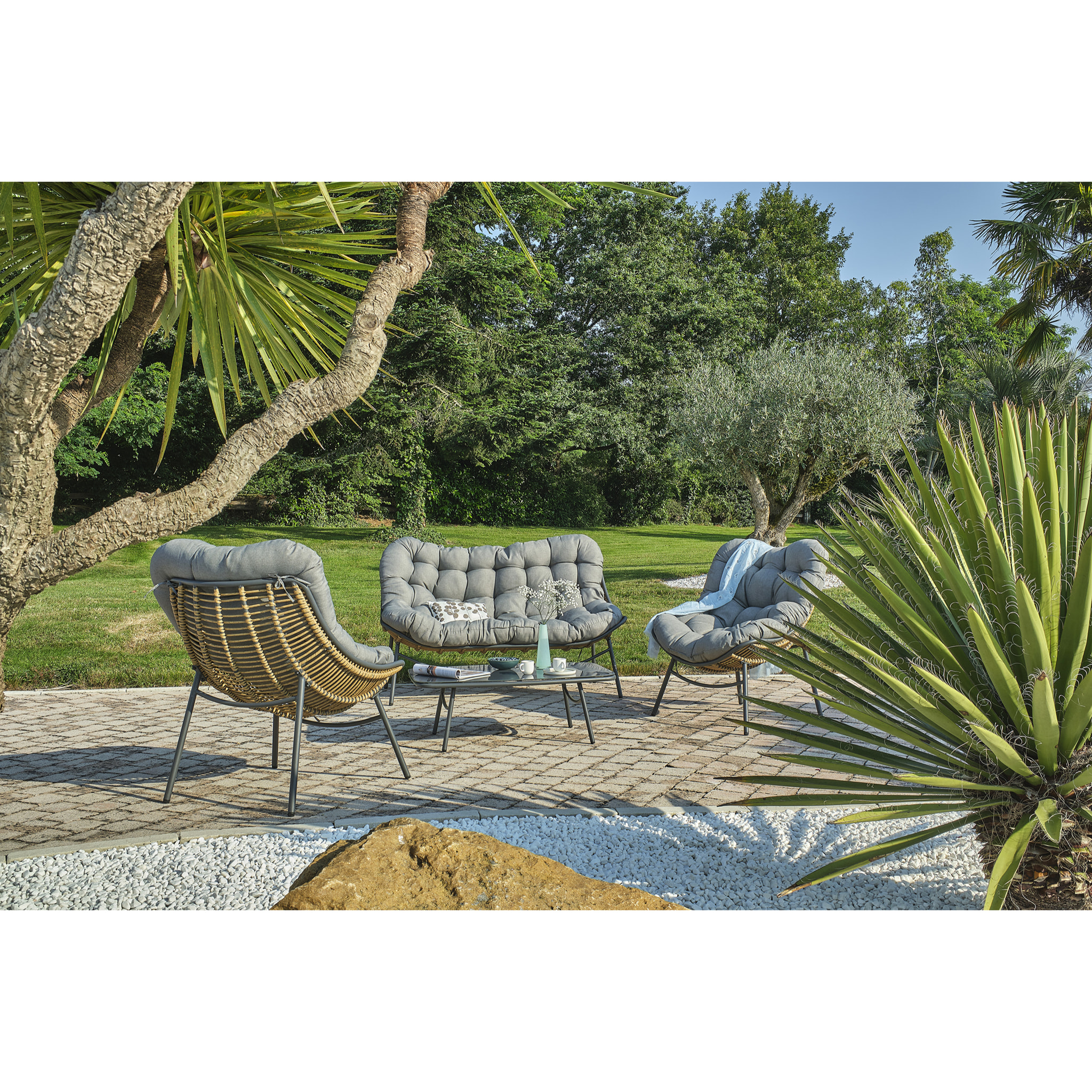 TULUM - Salon de jardin 4 places en résine tressée