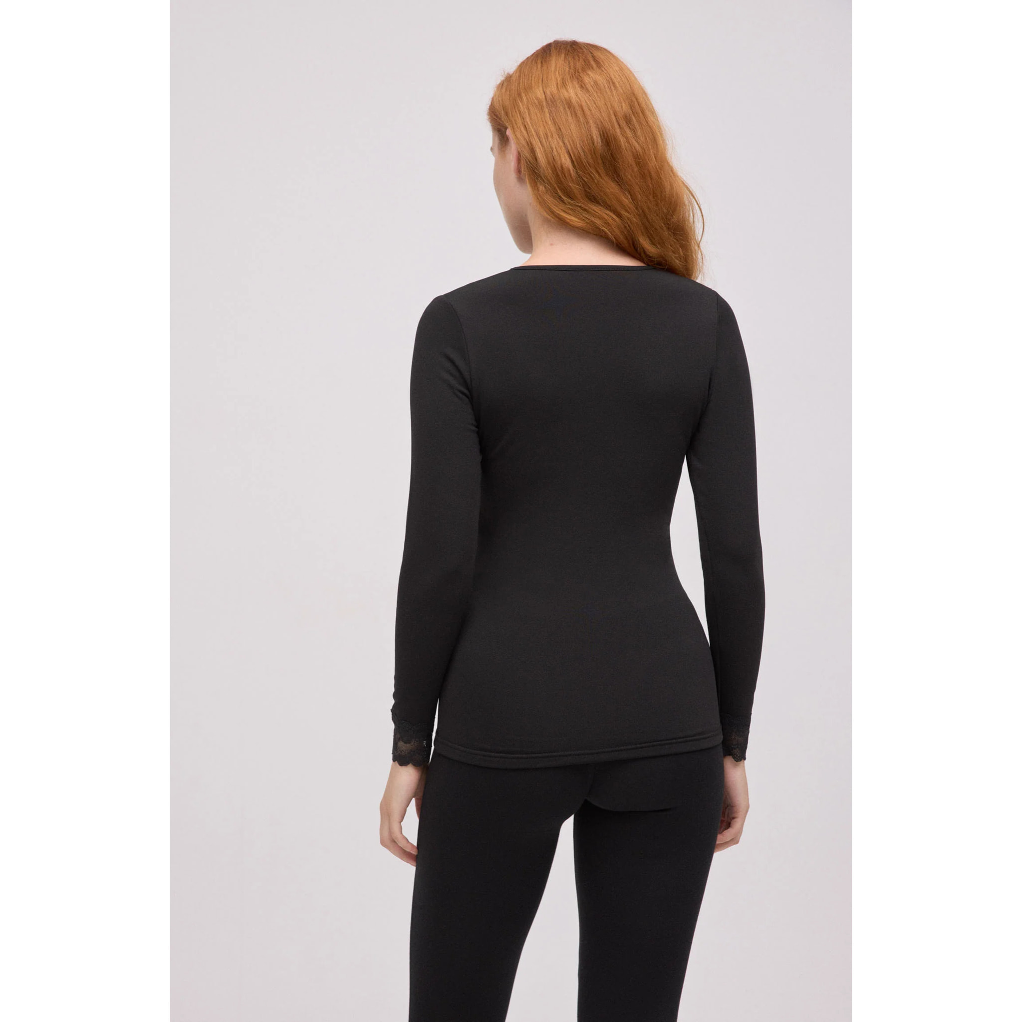 Maglietta termica con scollo a V e dettagli in pizzo nero