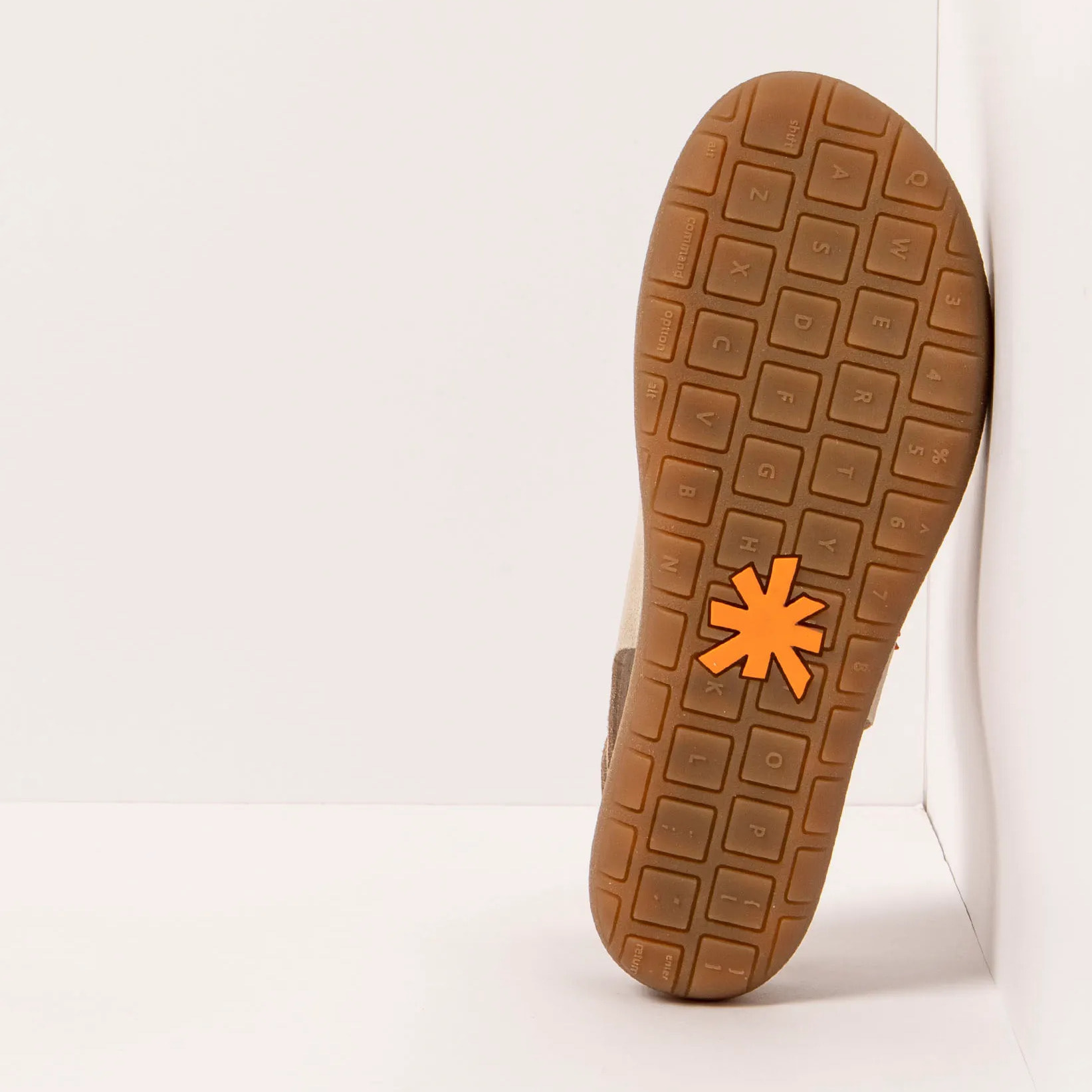 Sandalias 1710S SILK SUEDE CREAM/ RHODES color Cream