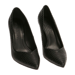 Zapato de tacón negras con estampado pitón, tacón 9 cm