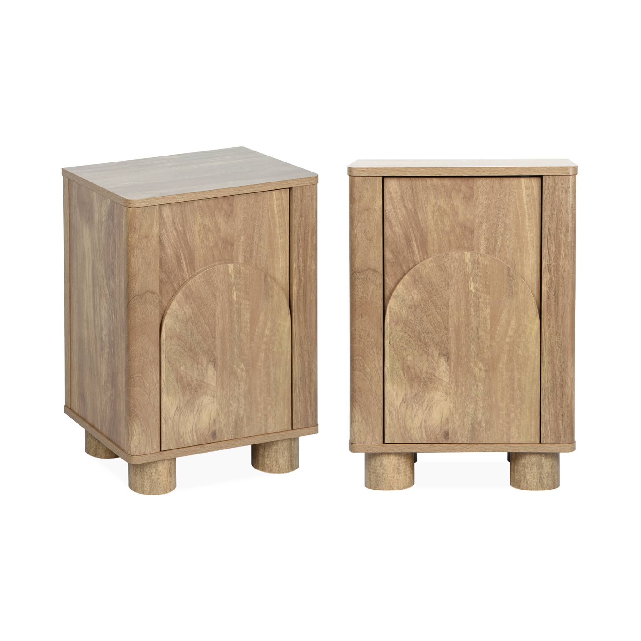 Lot de 2 tables de chevet exotiques MDF effet bois de manguier et pieds arrondis. 1 porte et 1 étagère