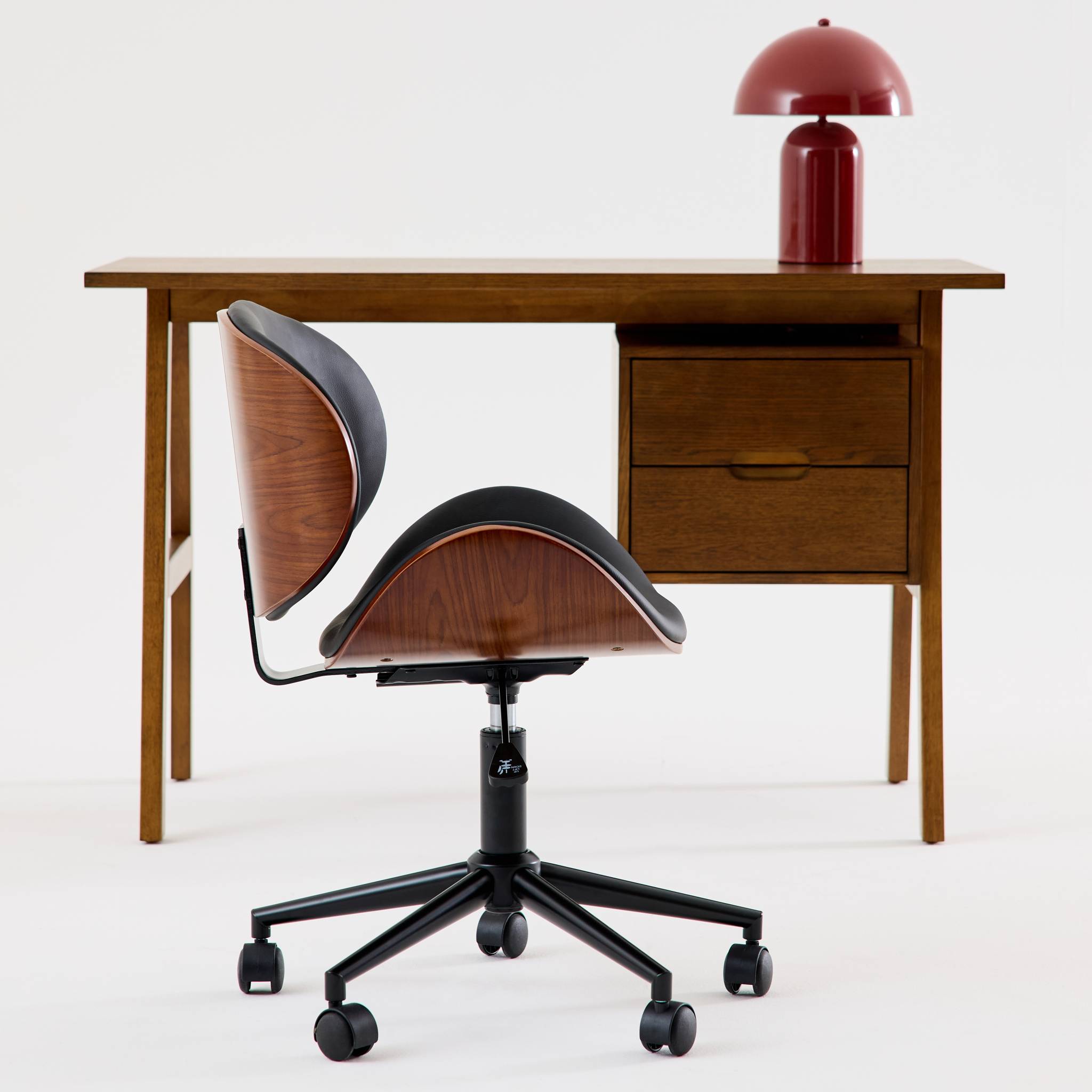 Chaise de bureau à roulettes décor bois courbé et simili cuir DWIGHT