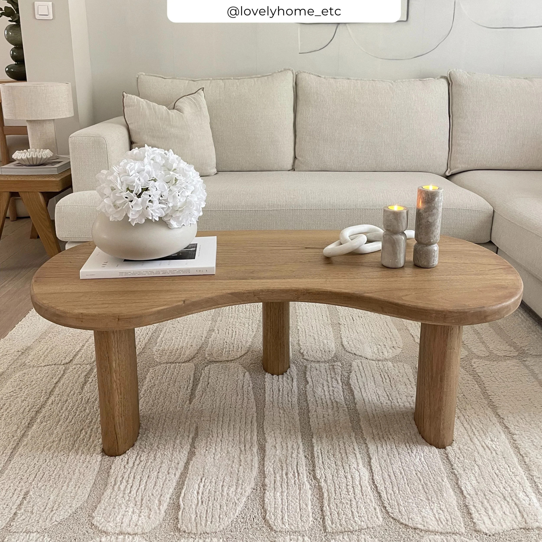 Table basse organique en bois massif de mindi - Brandan