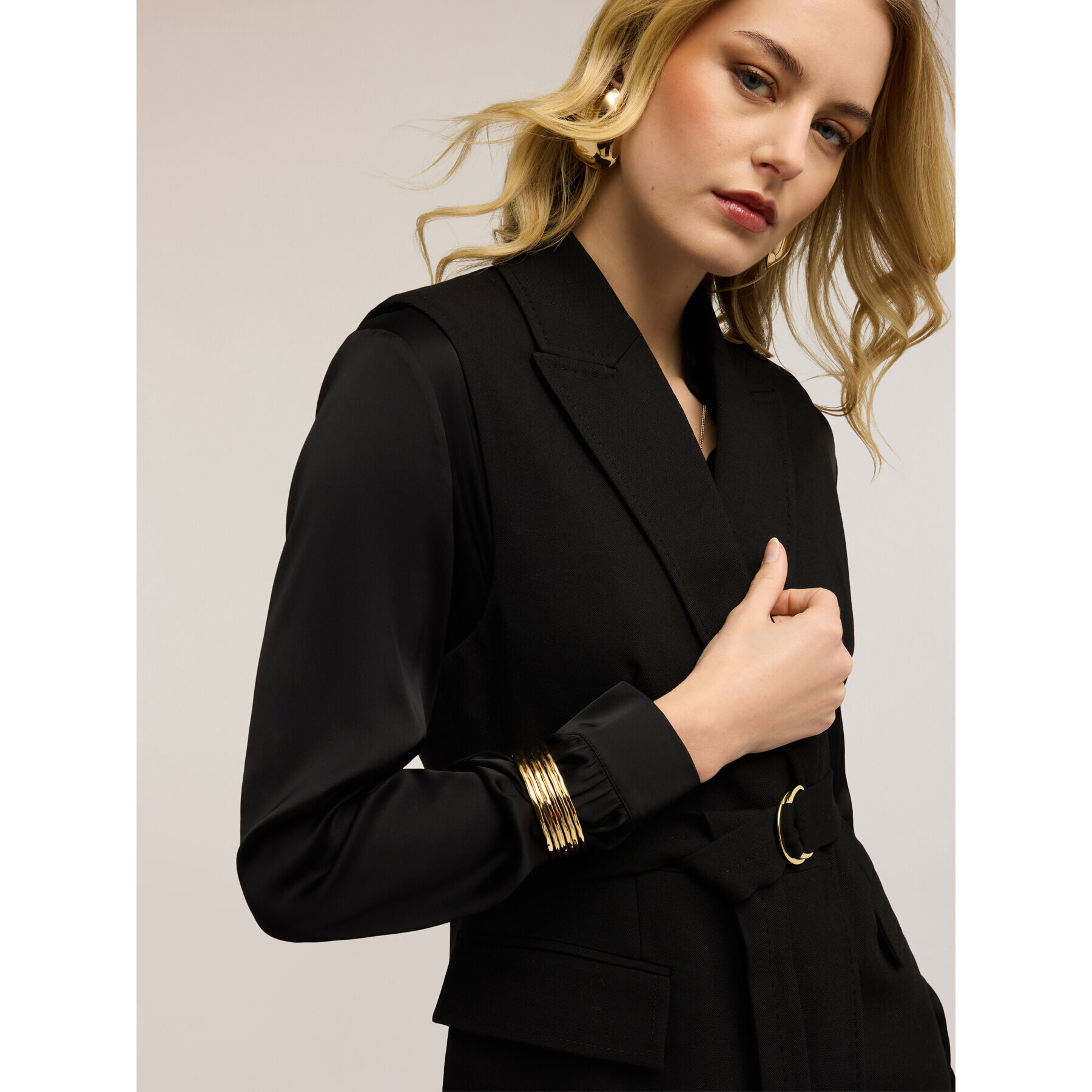 Motivi - Gilet doppiopetto con cintura - Nero