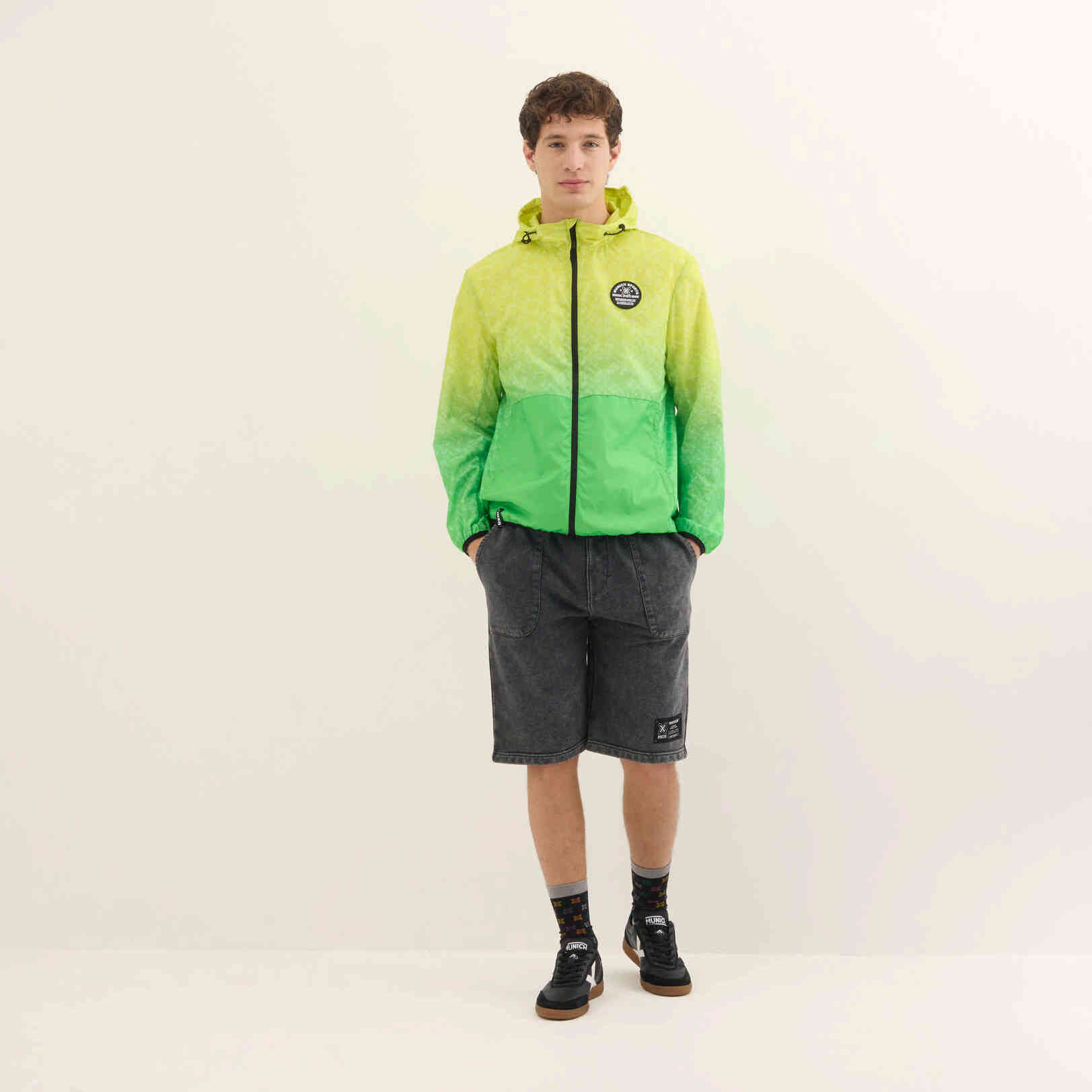 Chaqueta Cortavientos Ultraligera Degradado Lima y Monograma STREETWEAR WINDBRAKER MONOGRAM