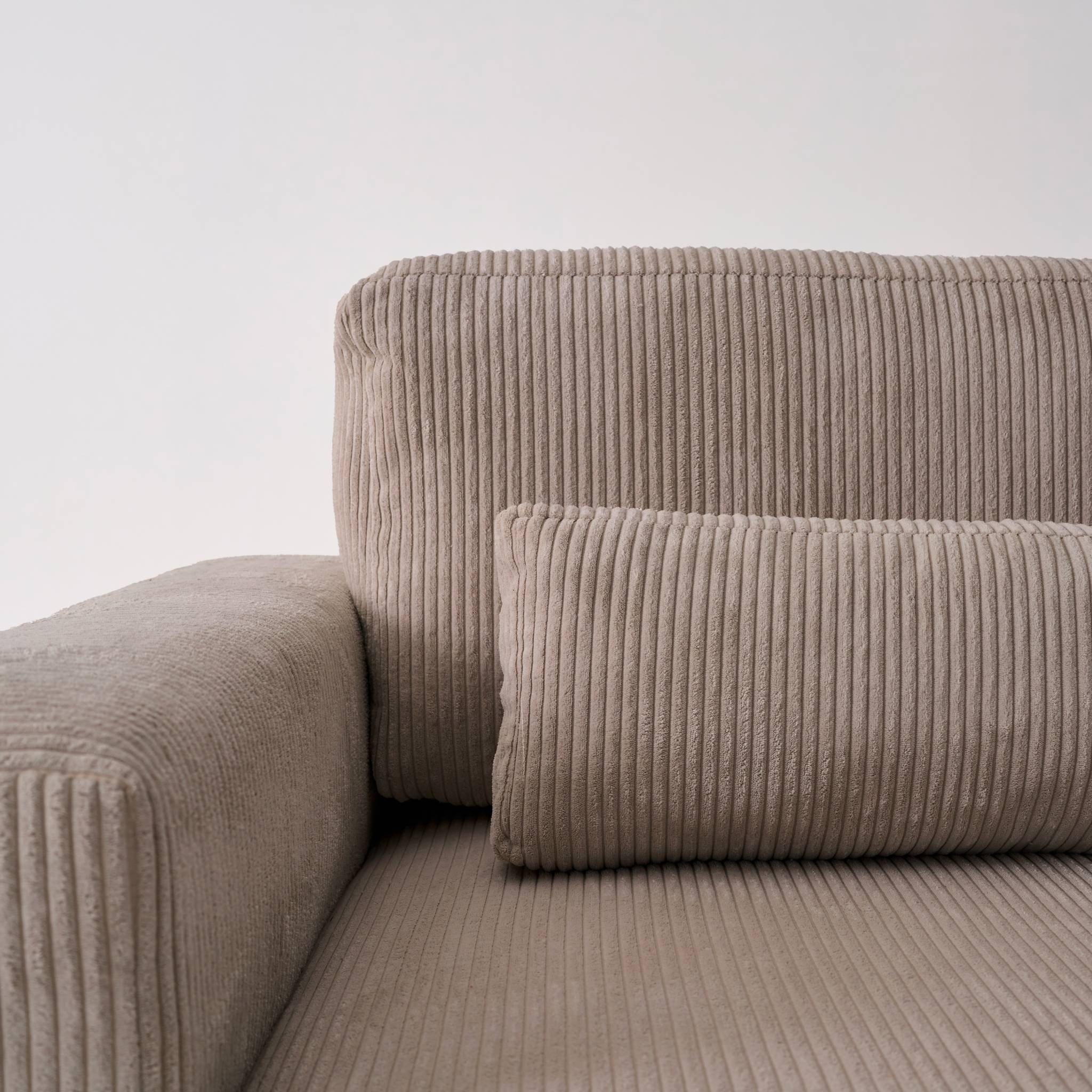 Canapé d'angle convertible réversible 5 places velours côtelé taupe avec coffre de rangement - Theo