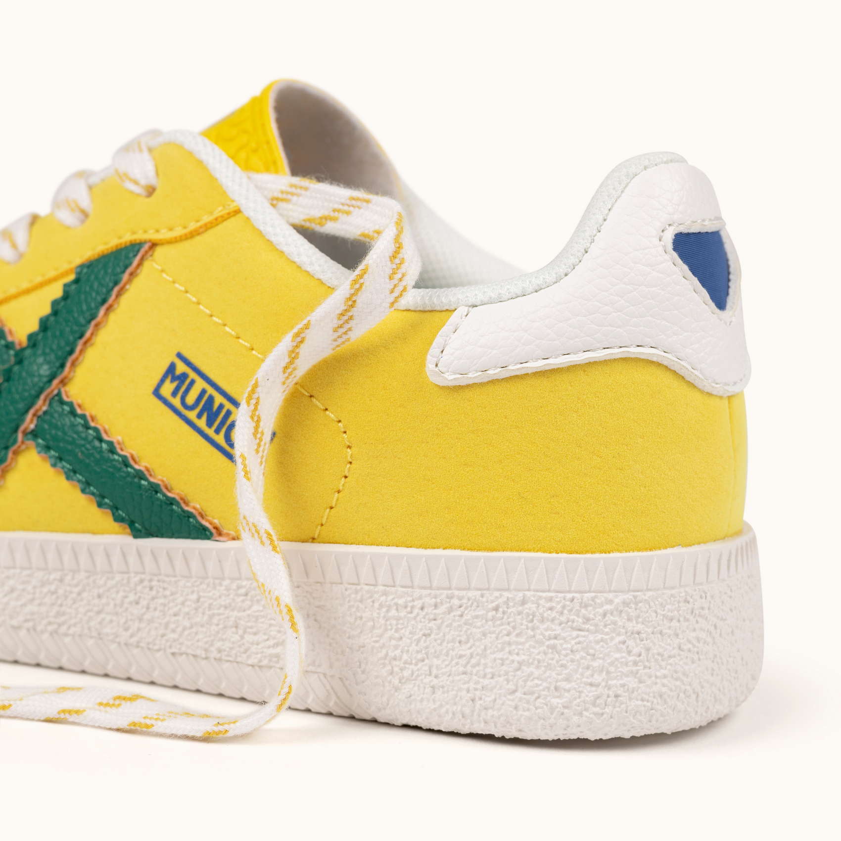 Zapatillas Infantiles Amarillas con Cordones y Detalles en Verde MUNICH MINI BARRU 21