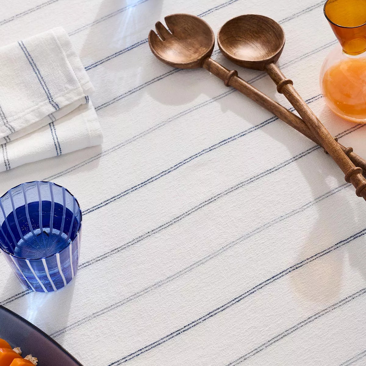 Nappe pur coton lavé motif jacquard blanc bleu Rimini blu