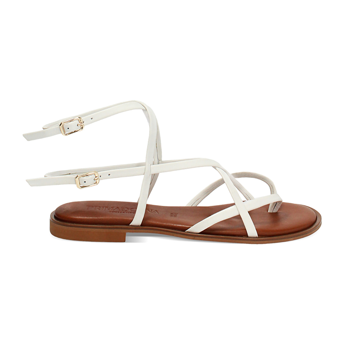 Sandalias planas blancas estilo veraniego