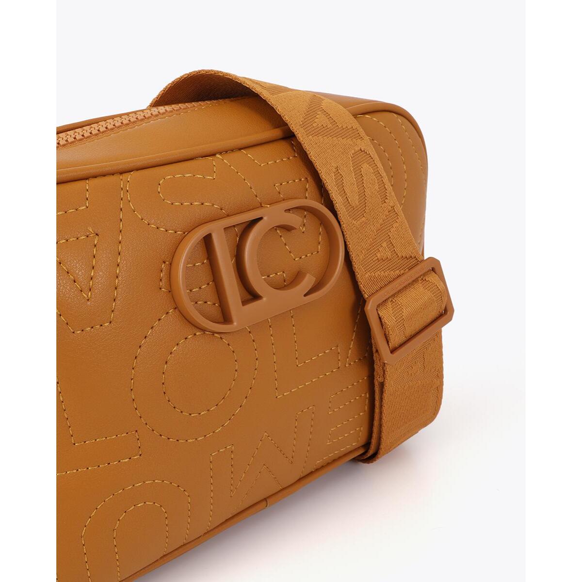 Borsa a tracolla con monogramma cucito