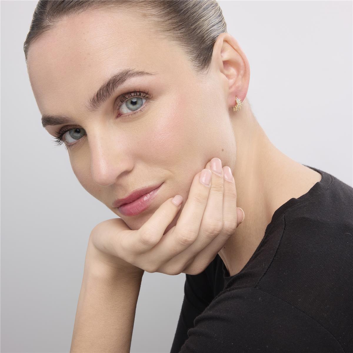 Pendientes acabado oro amarillo de 18k y Circonita Brillante