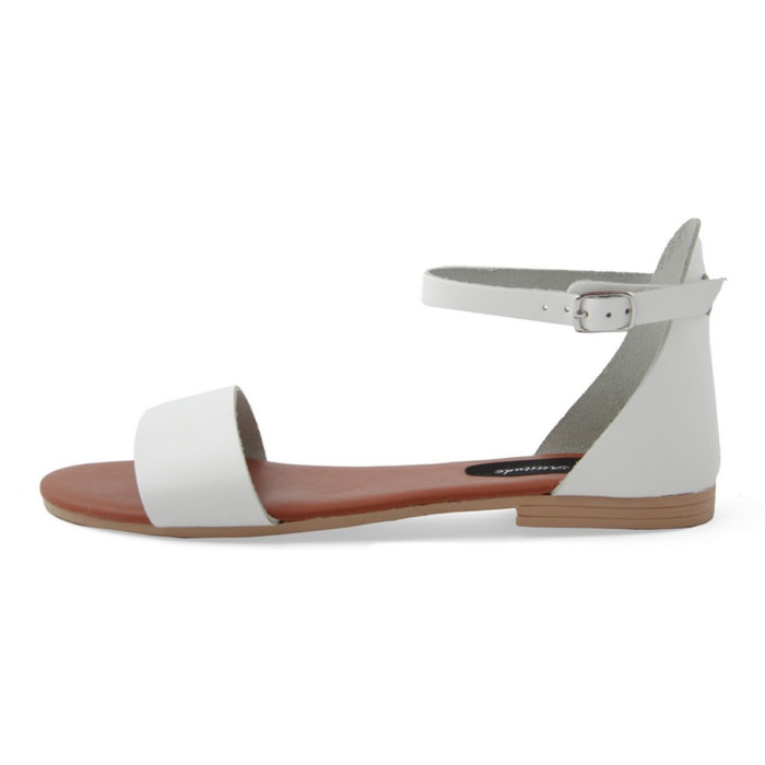 Sandali Flat Made in Italy in pelle colore Bianco, Altezza tacco 1,2 cm