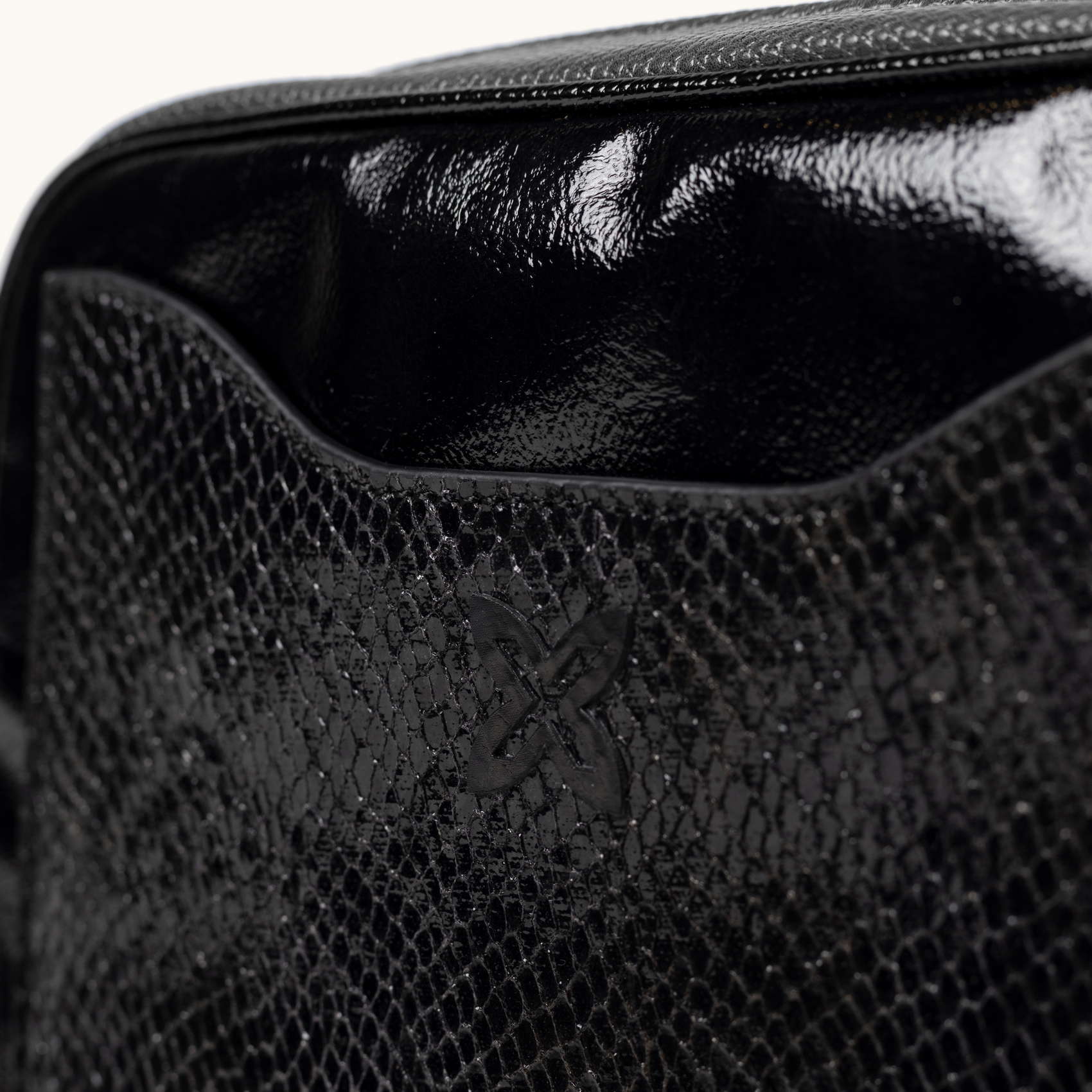 BLOCK FUN FW25 CROSSBODY CAMERA C/BLACK