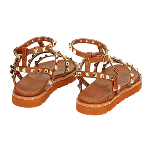 Sandalias planas marrones