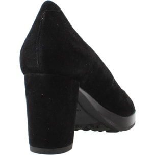Salones Mujer de la marca GEOX  modelo D35TED 00021 NEGRO