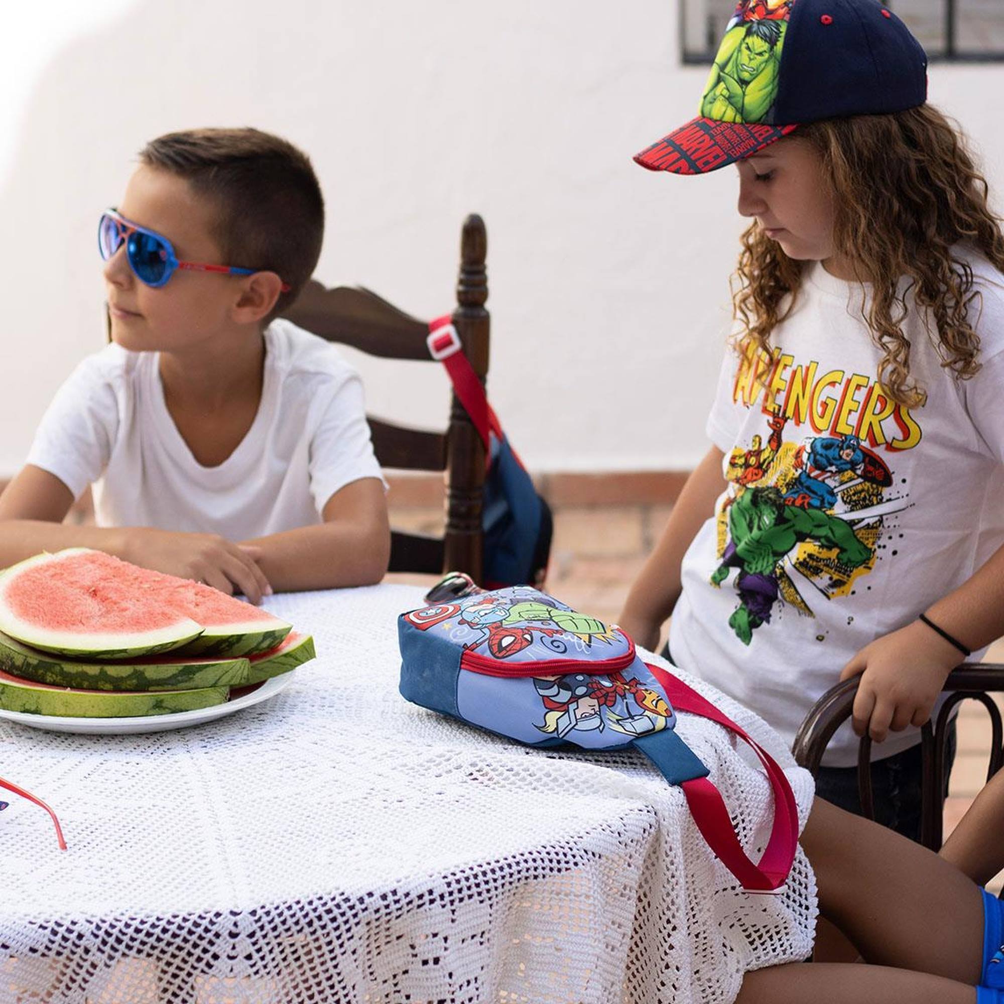 Mochila bandolera de spiderman - color azul - 13x23x7cm - fabricada en poliéster - bandolera infantil con asas ajustables - compartimento principal