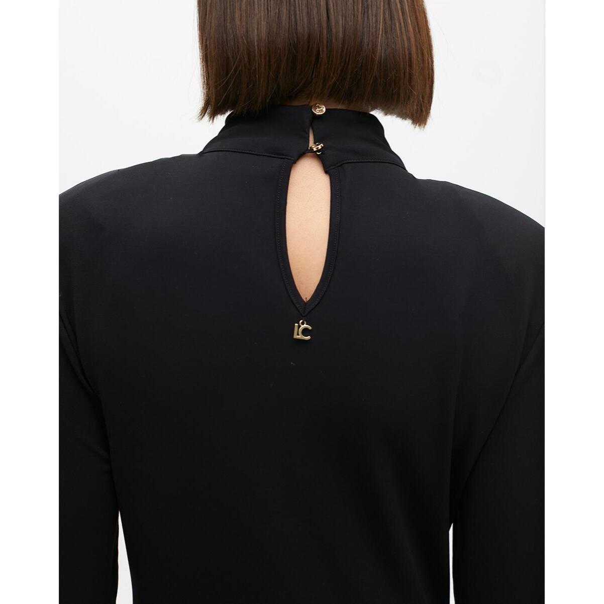 Abito Lungo con Dettaglio al Collo