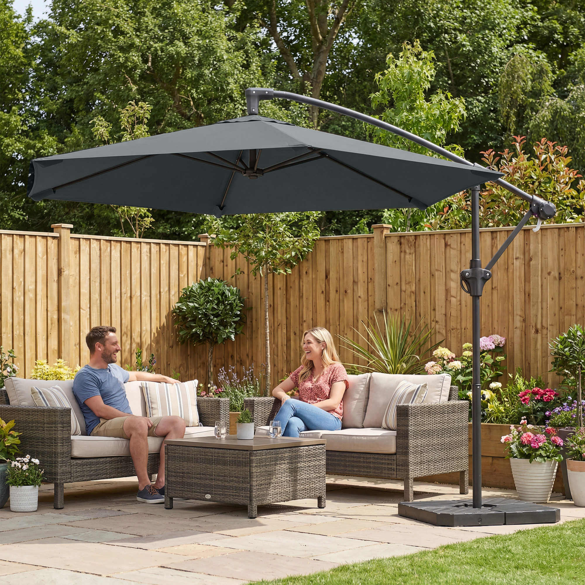 Parasol déporté 3 m avec pied en croix et dalles lestage, parasol de jardin extérieur avec manivelle et loquet de verrouillage, toile polyester 180 g/m², protection UV 30+, gris foncé
