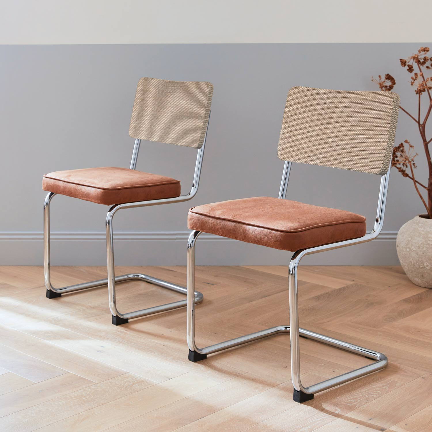 Chaise cantilever acier effet rotin et tissu (lot de 2) MAJA