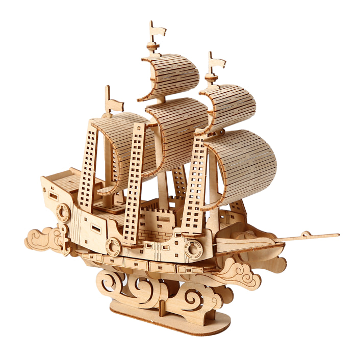 Maqueta de Madera 3D, diseño de Barco de vela con movimiento mecánico. 83 piezas.