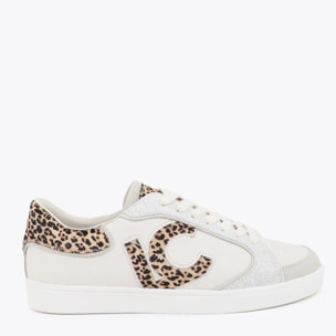 Scarpa sportiva con logo in tessuti abbinati e dettagli in pelle