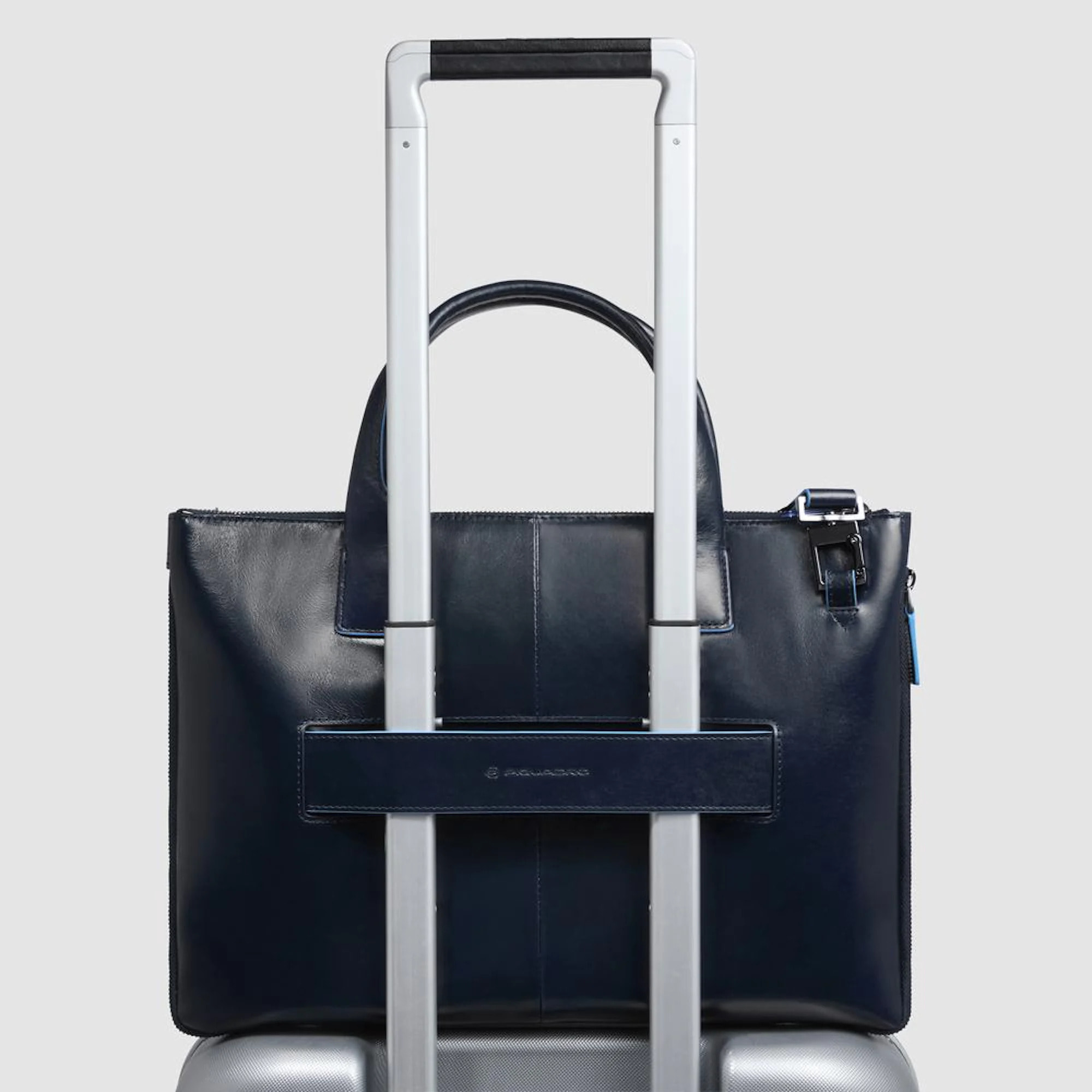 Piquadro Borsa porta pc e iPad® in pelle personalizzabile con protezioni antiurto e RFID