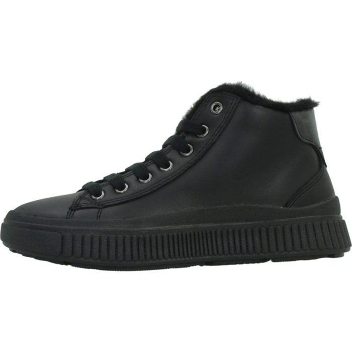 Botines Niña de la marca GEOX  modelo J46M3G 00085 NEGRO