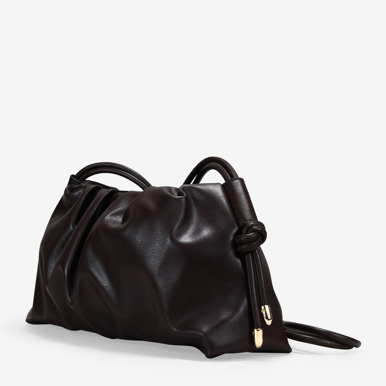 Bolso bandolera marrón con fruncido