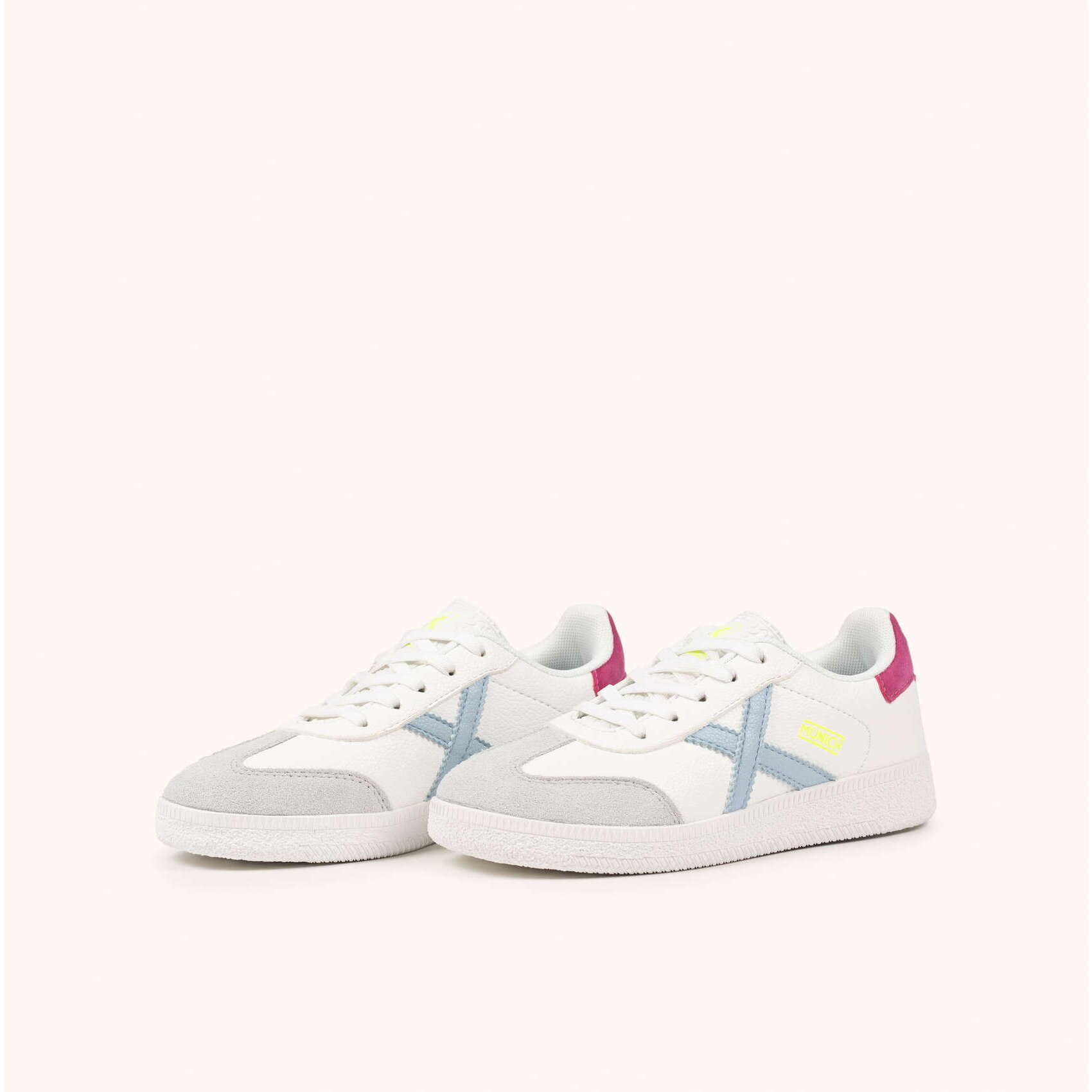 Zapatillas Infantiles Blancas con Cordones y Detalles Pastel MUNICH MINI BARRU 15