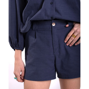 Short de mujer con tiro alto.