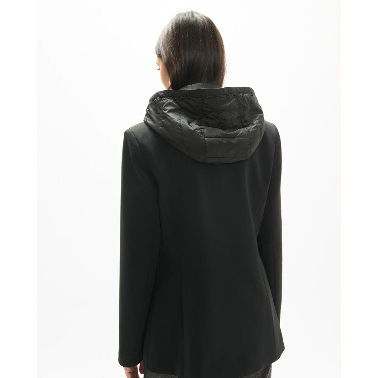 Giacca tecnica in stile americano con gilet interno imbottito in nylon.