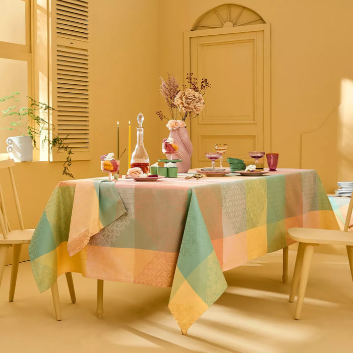 Nappe pur coton enduit 205 g/m² motif jacquard rose jaune Mille empreintes pastel