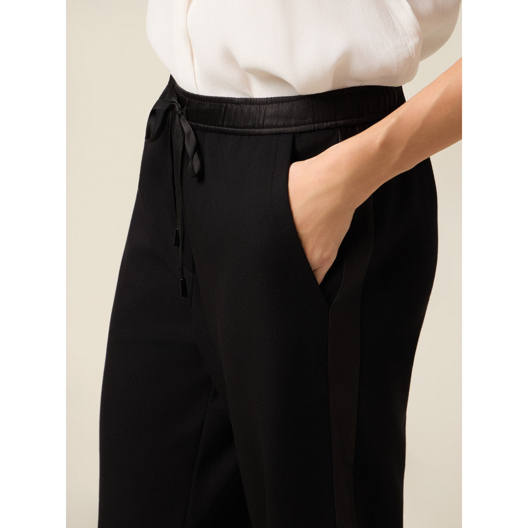 Oltre - Pantalones jogger de neopreno con cordón - Negro