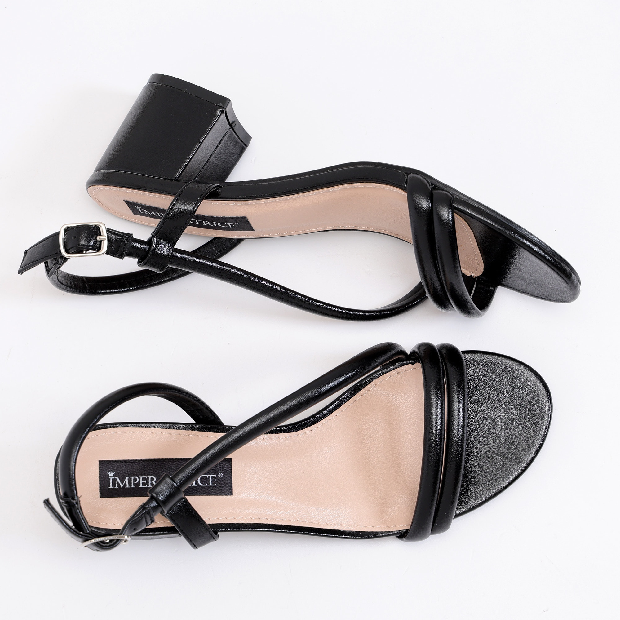 Sandali in simil pelle con tacco comodo