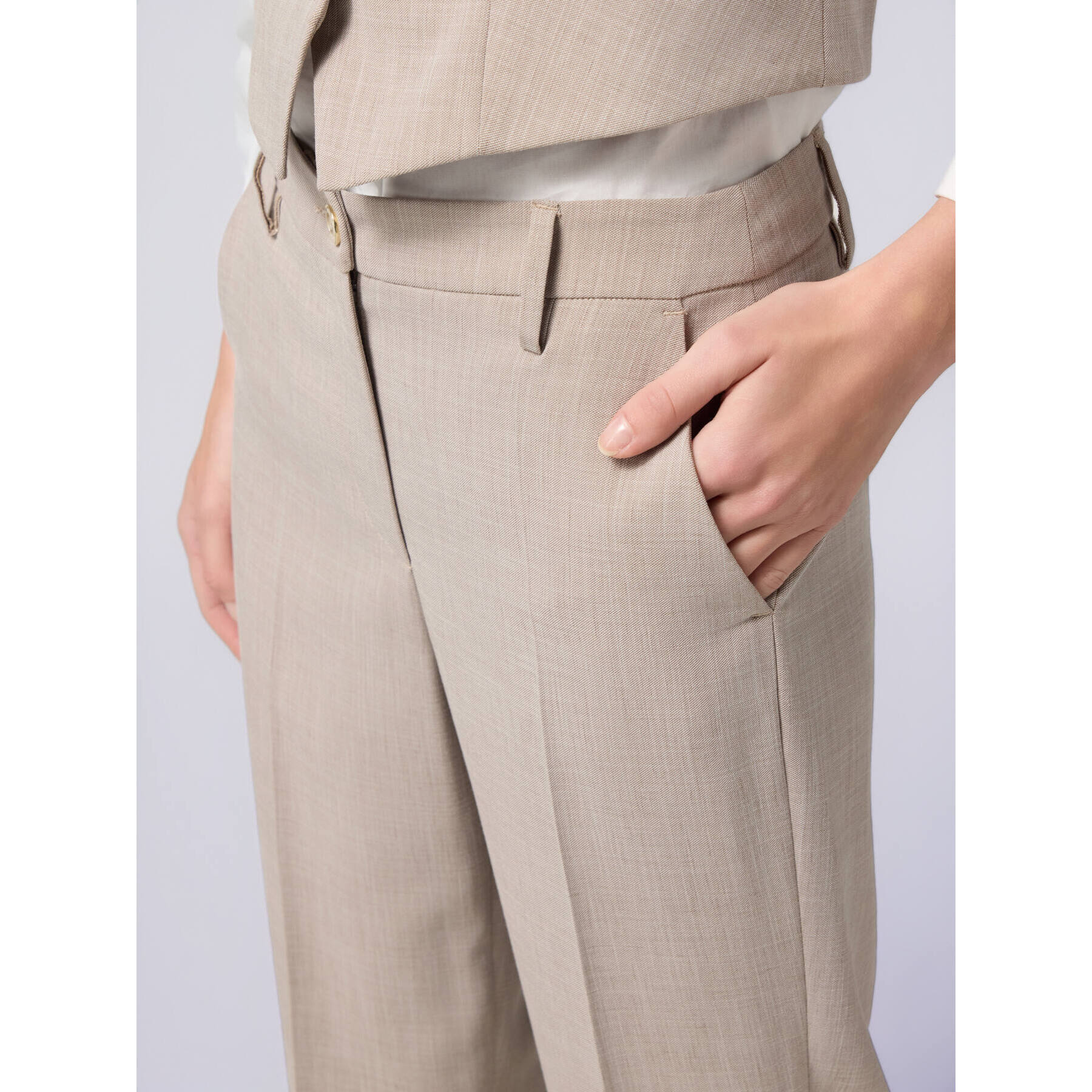 Oltre - Pantalones pitillo de tejido fluido - Beige