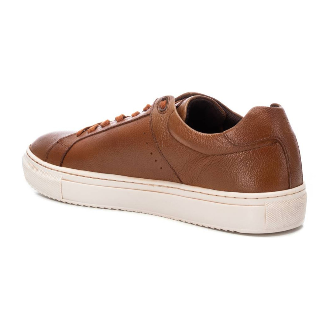 Zapatilla de piel camel