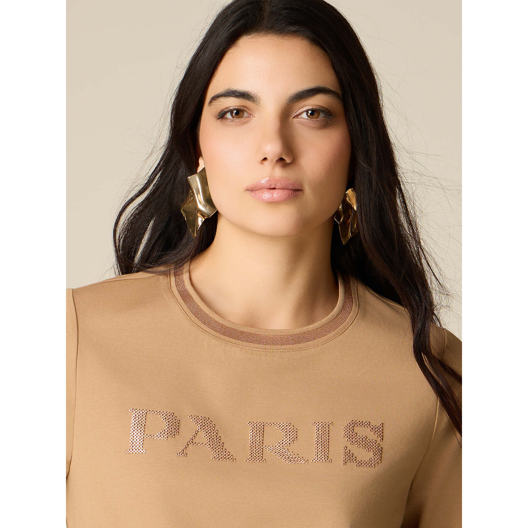 Oltre - T-shirt con ricamo lettering - Beige