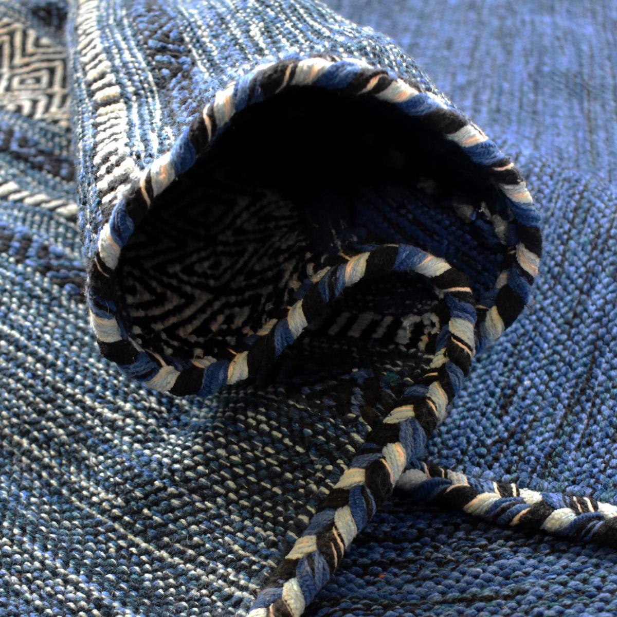 Tapis Buvo tissé à la main en Coton