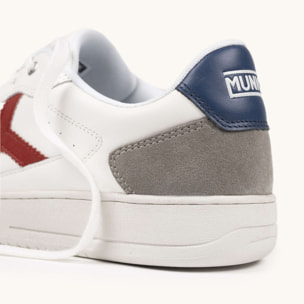 MUNICH LEGIT MAN 117 Sneakers de Piel Estilo Tenis con Detalles en Burdeos y Marino
