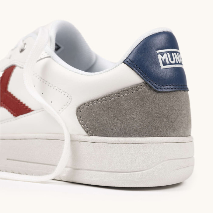 MUNICH LEGIT MAN 117 Sneakers de Piel Estilo Tenis con Detalles en Burdeos y Marino