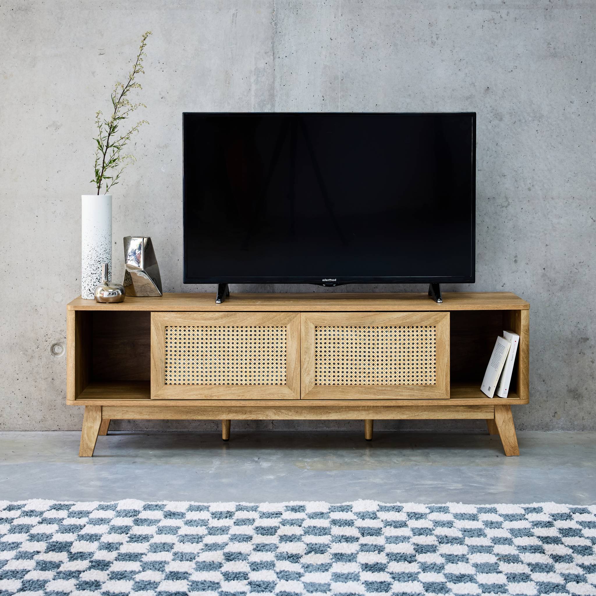Meuble TV portes coulissantes. casier fermé. étagère effet bois et cannage 150cm