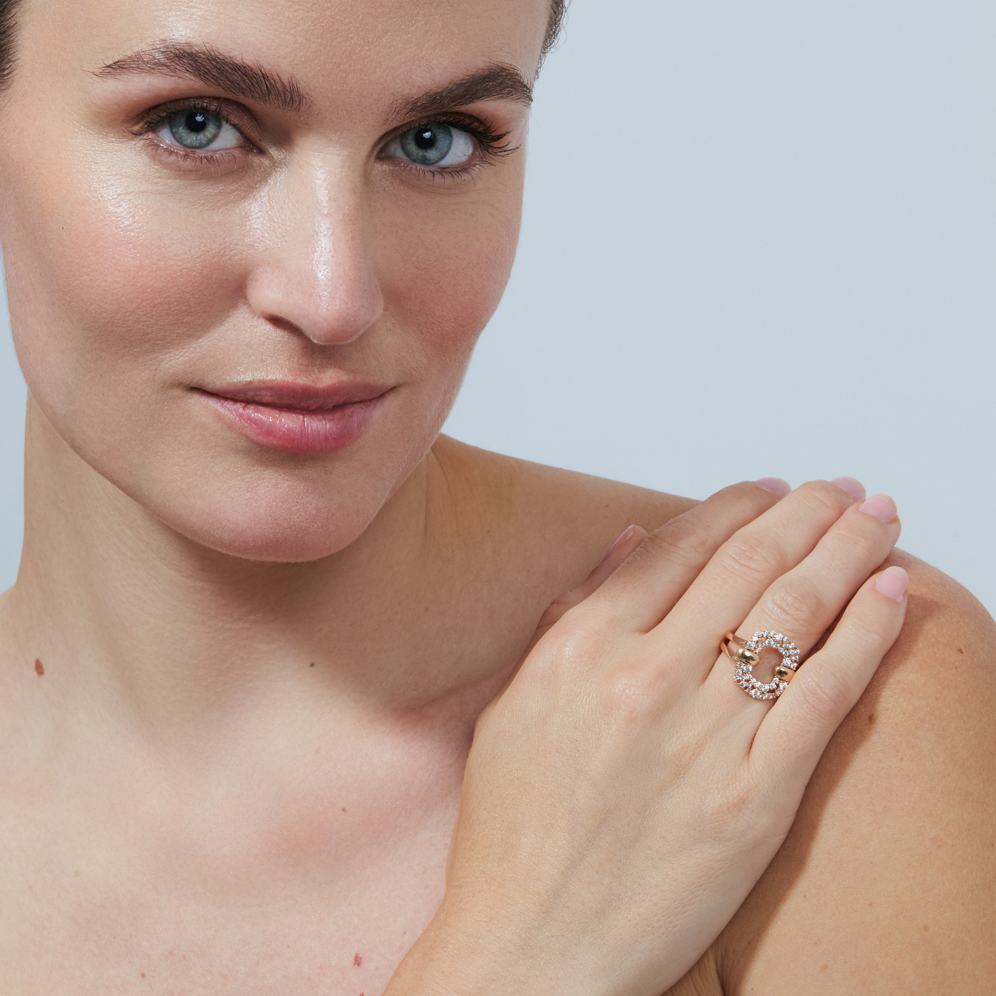 Anillo Polzal acabado oro rosa 18k