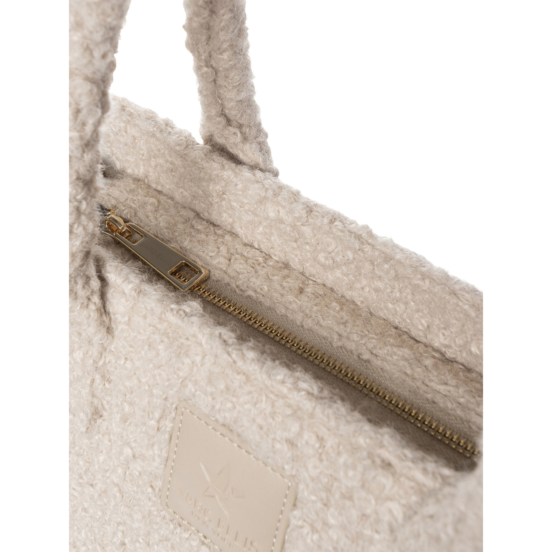 Marc Ellis Borsa a spalla