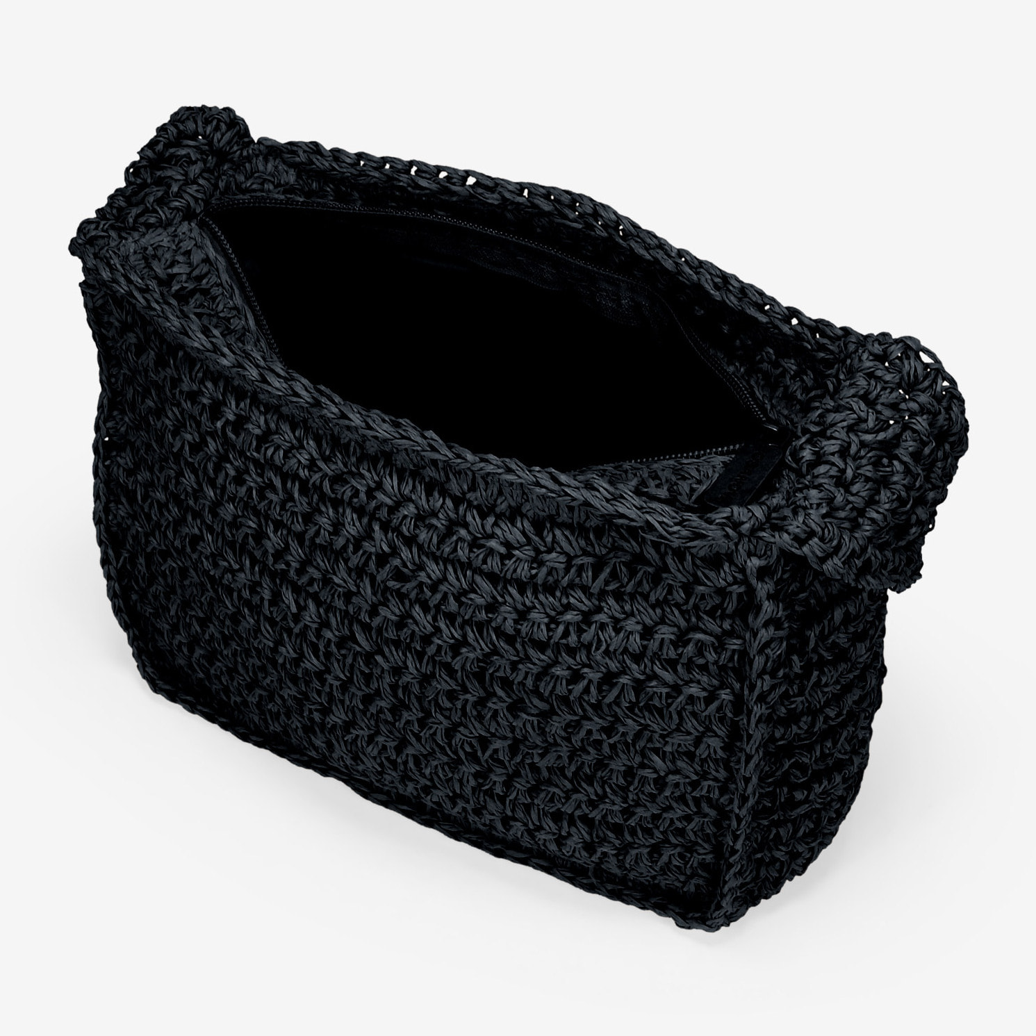 Bolso de hombro negro en rafia