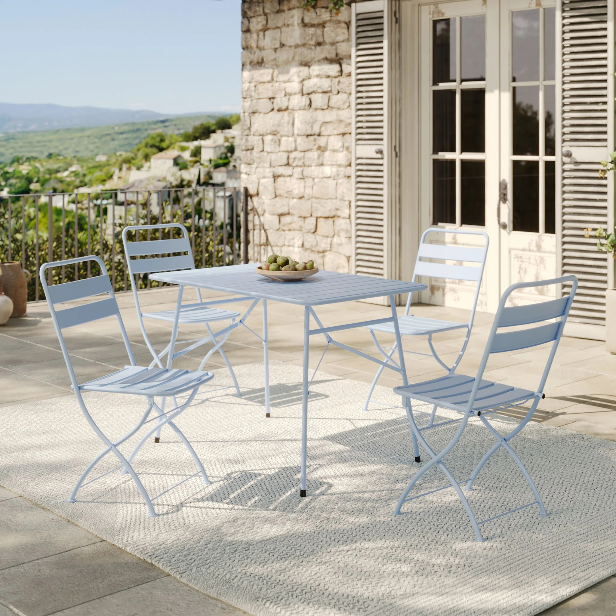 Table de jardin en métal bleu pastel 4 personnes - Yumi