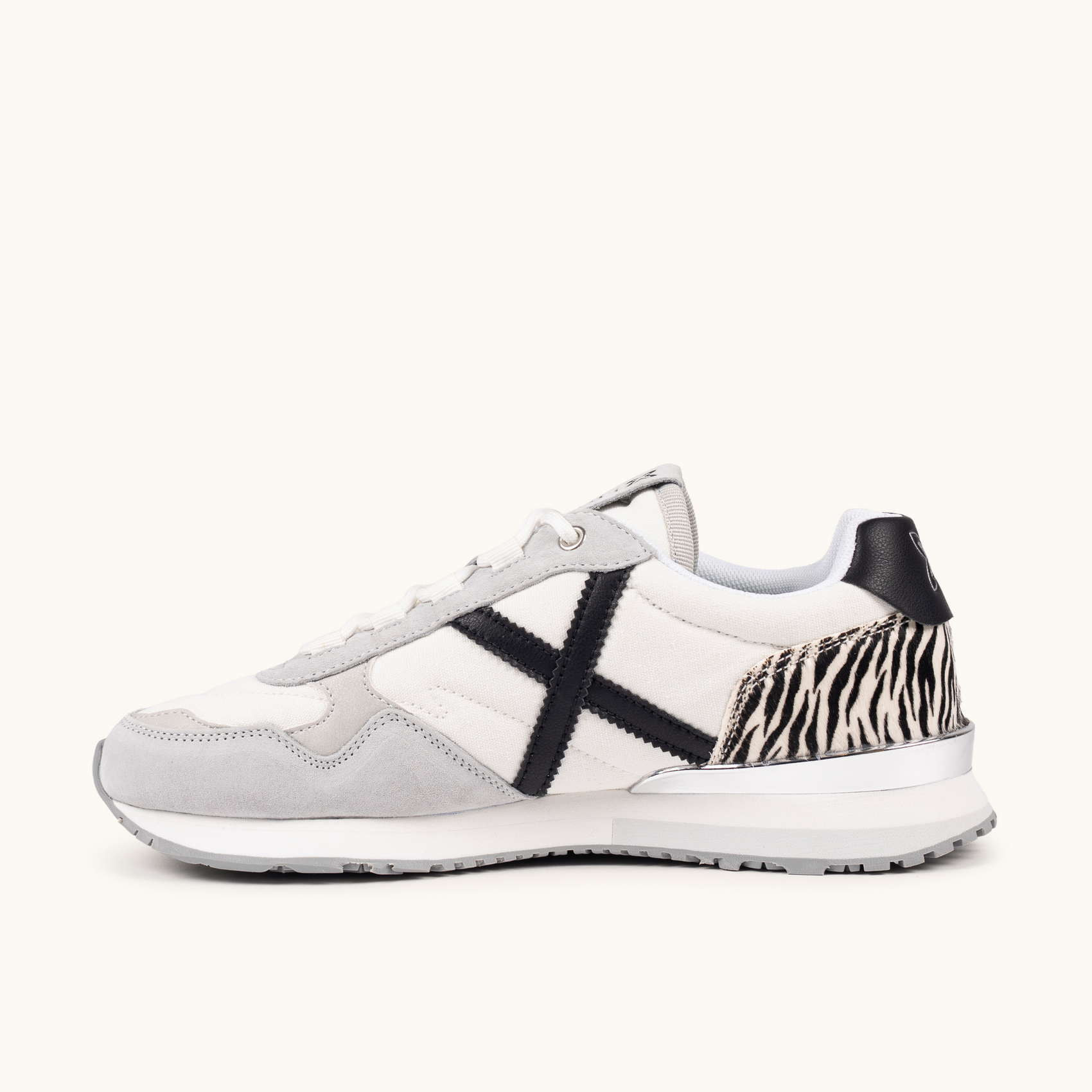 Zapatilla Sport Chic con Detalle Zebra MUNICH SUNSET 64