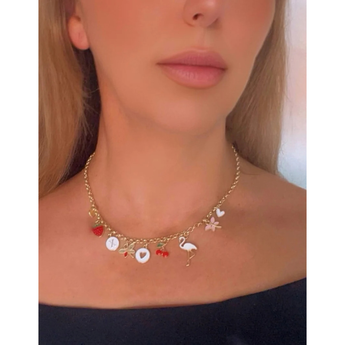 Collar multicharms colores tendencia en latón dorado