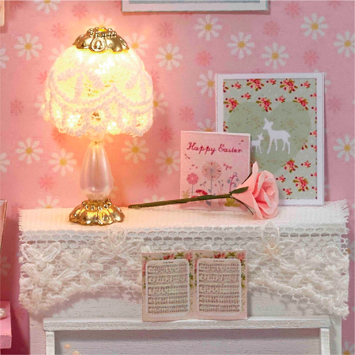 Habitación de la Princesa del Sol. Maqueta 3D, realista con gran detalle y luces led.