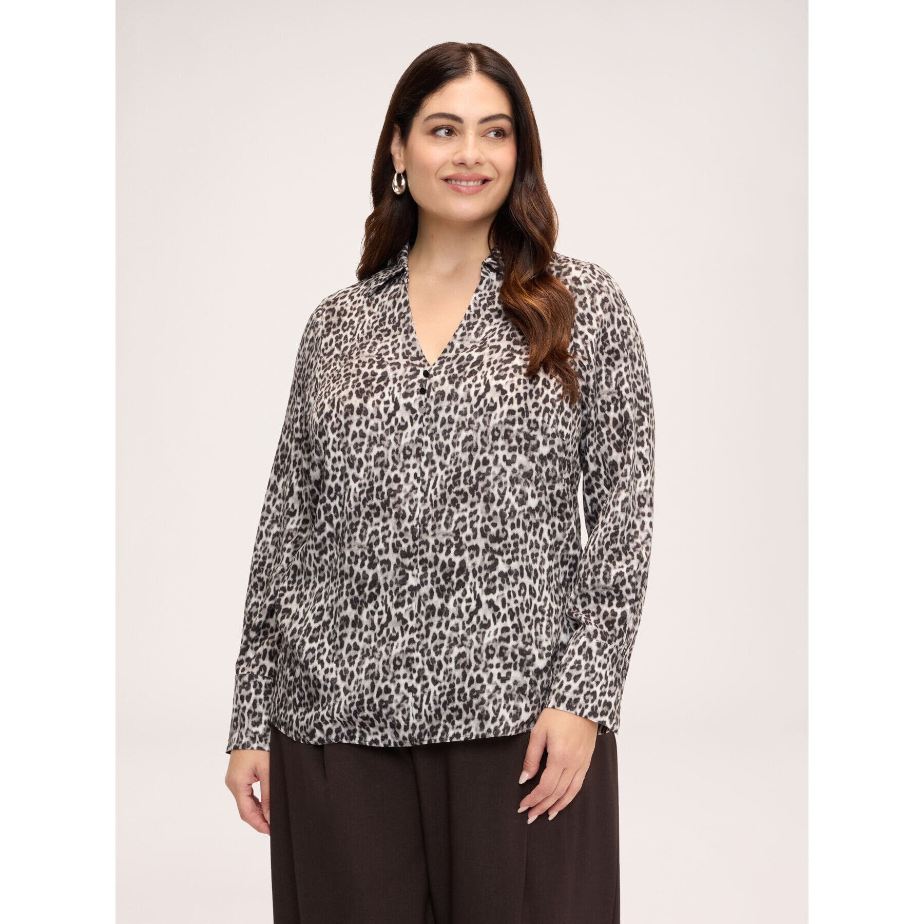 Fiorella Rubino - Blusa con stampa animalier in viscosa - Grigio