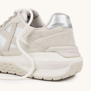 Zapatilla de Diseño Futurista en Gris y Rosa con Silueta Dinámica MUNICH NEXA WMN 24